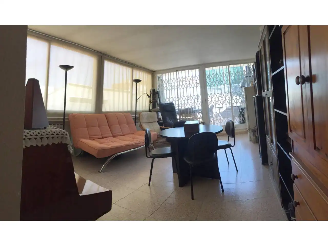 Wohnzimmer von Einfamilien-Reihenhaus zum Verkauf in Terrassa mit Heizung, Terrasse und Schwimmbad