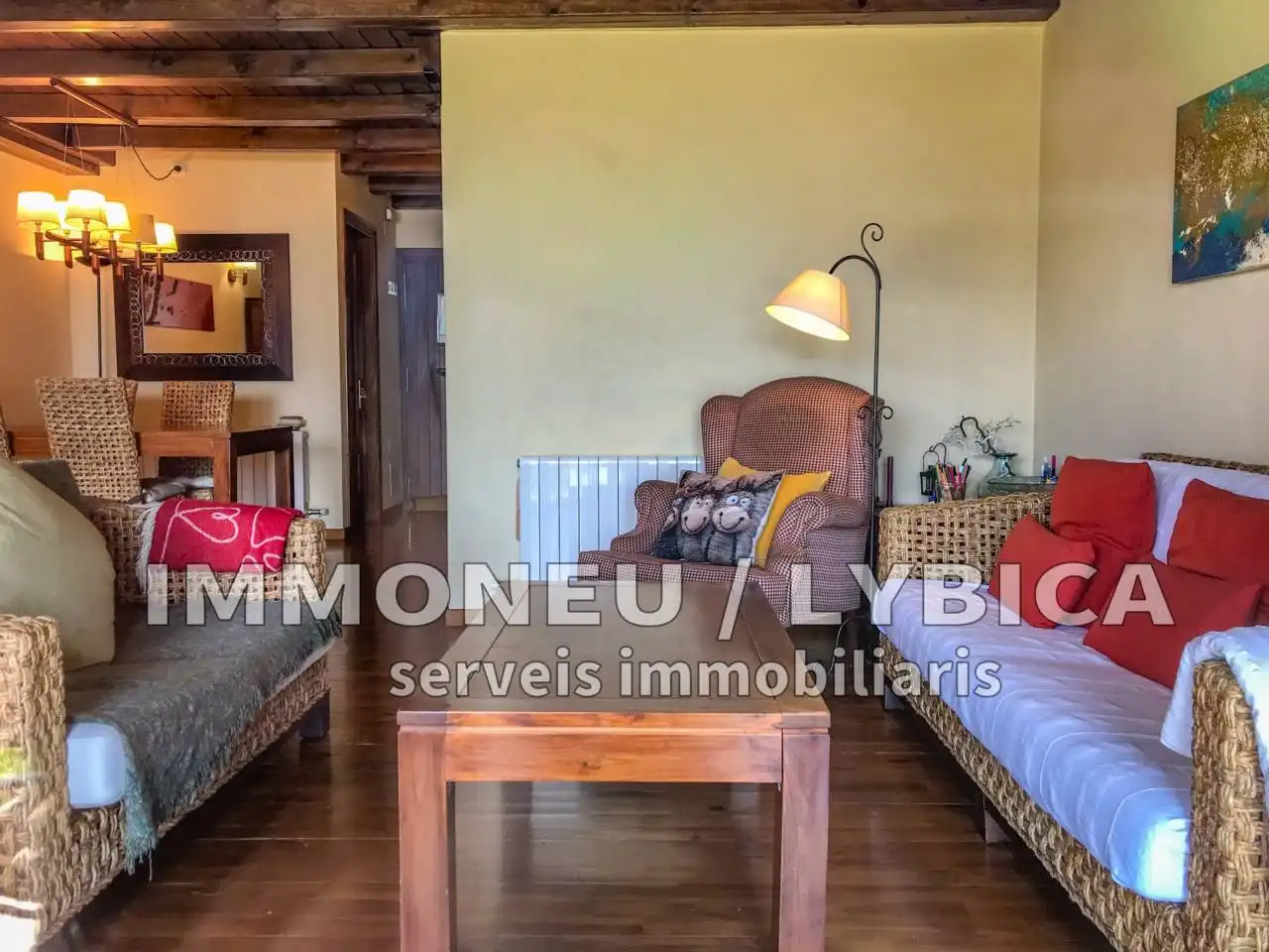 Sala de estar de Casa o chalet en venta en Bellver de Cerdanya con Calefacción, Parquet y Terraza