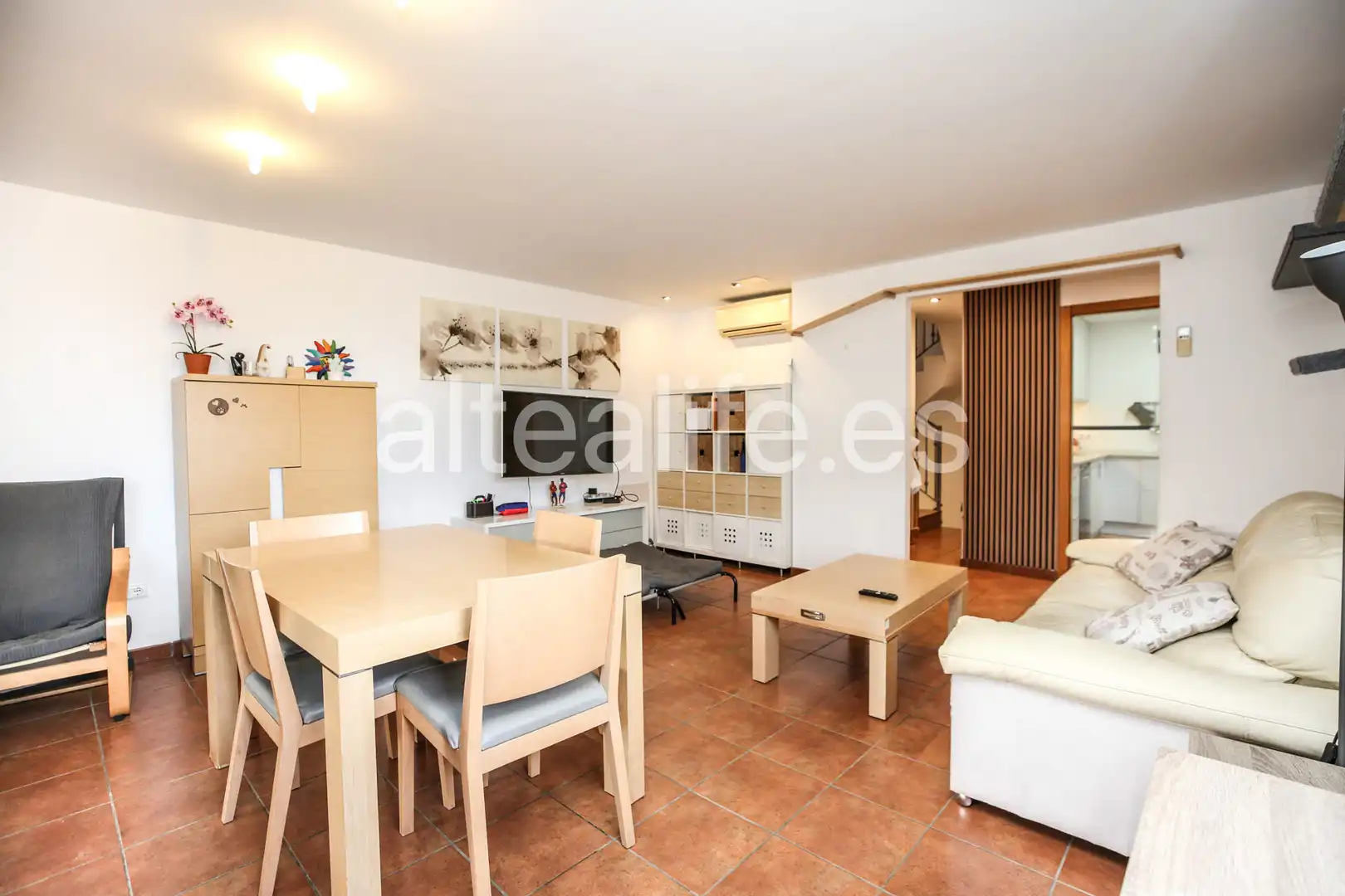 Sala de estar de Casa adosada en venta en La Nucia con Aire acondicionado, Jardín privado y Terraza