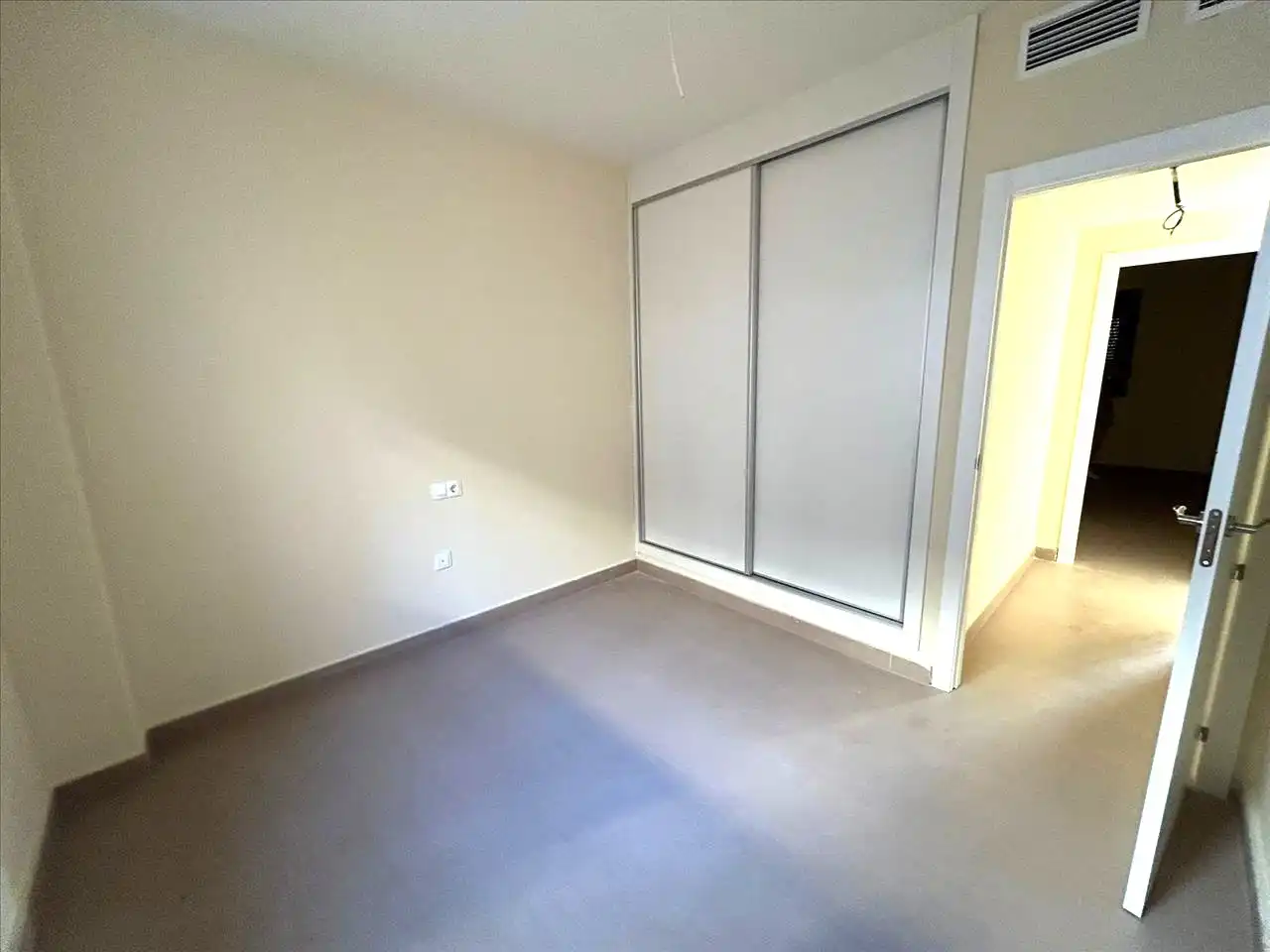 Habitación de Apartamento en venta en Málaga con Calefacción