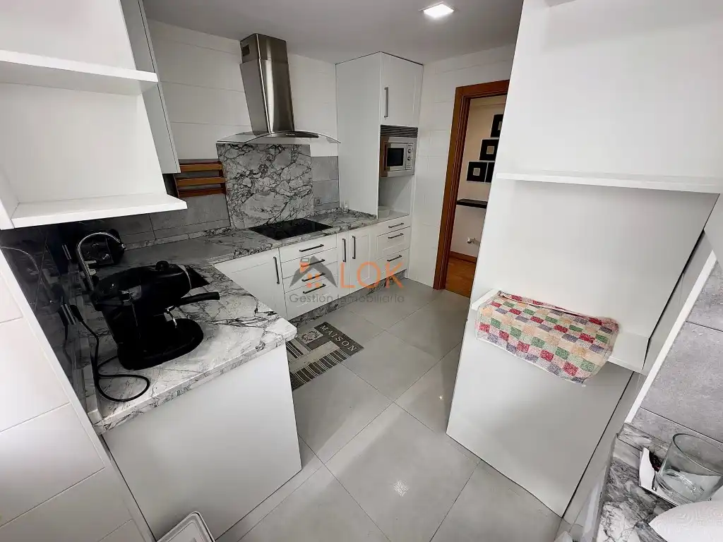 Piso con ascensor en venta en Calle Maestro Guerrero, imagen 9