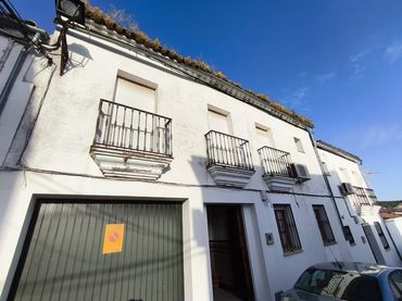 House with balcony for sale in Calle del Molìno 16