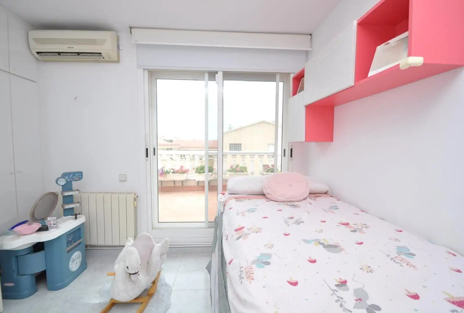 Schlafzimmer von Haus oder Chalet zum Verkauf in La Ràpita mit Privatgarten, Terrasse und Schwimmbad