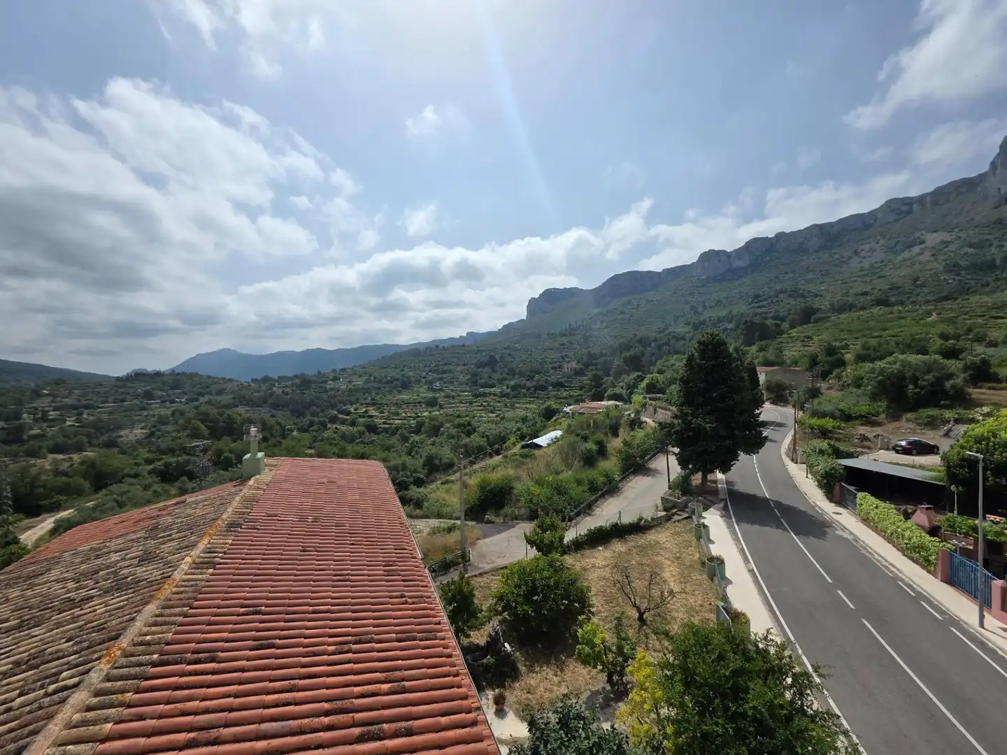 Vista exterior de Casa adosada en venda en La Vall de Gallinera amb Terrassa, Traster i Balcó