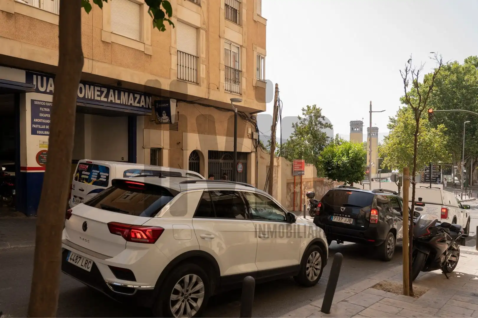Außenansicht von Maisonette zum Verkauf in Jaén mit Klimaanlage, Heizung und Terrasse