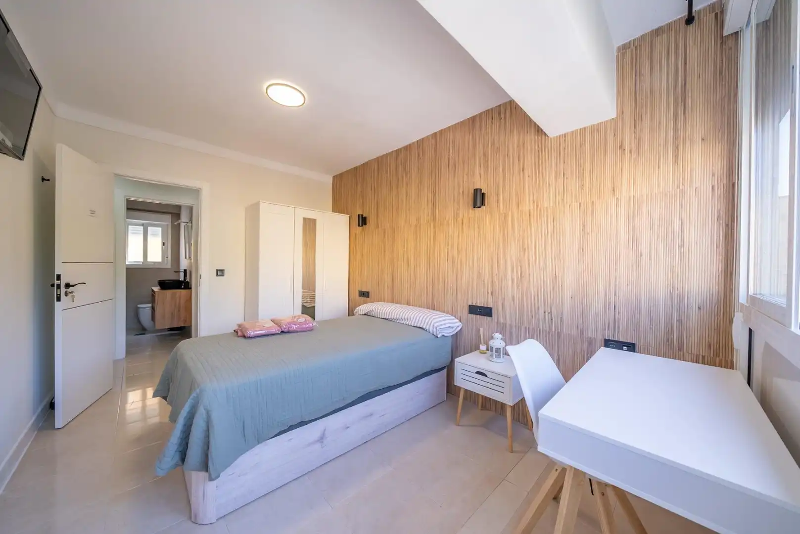 Schlafzimmer von Wohnung zur untervermieten in Sevilla mit Klimaanlage, Terrasse und Möbliert