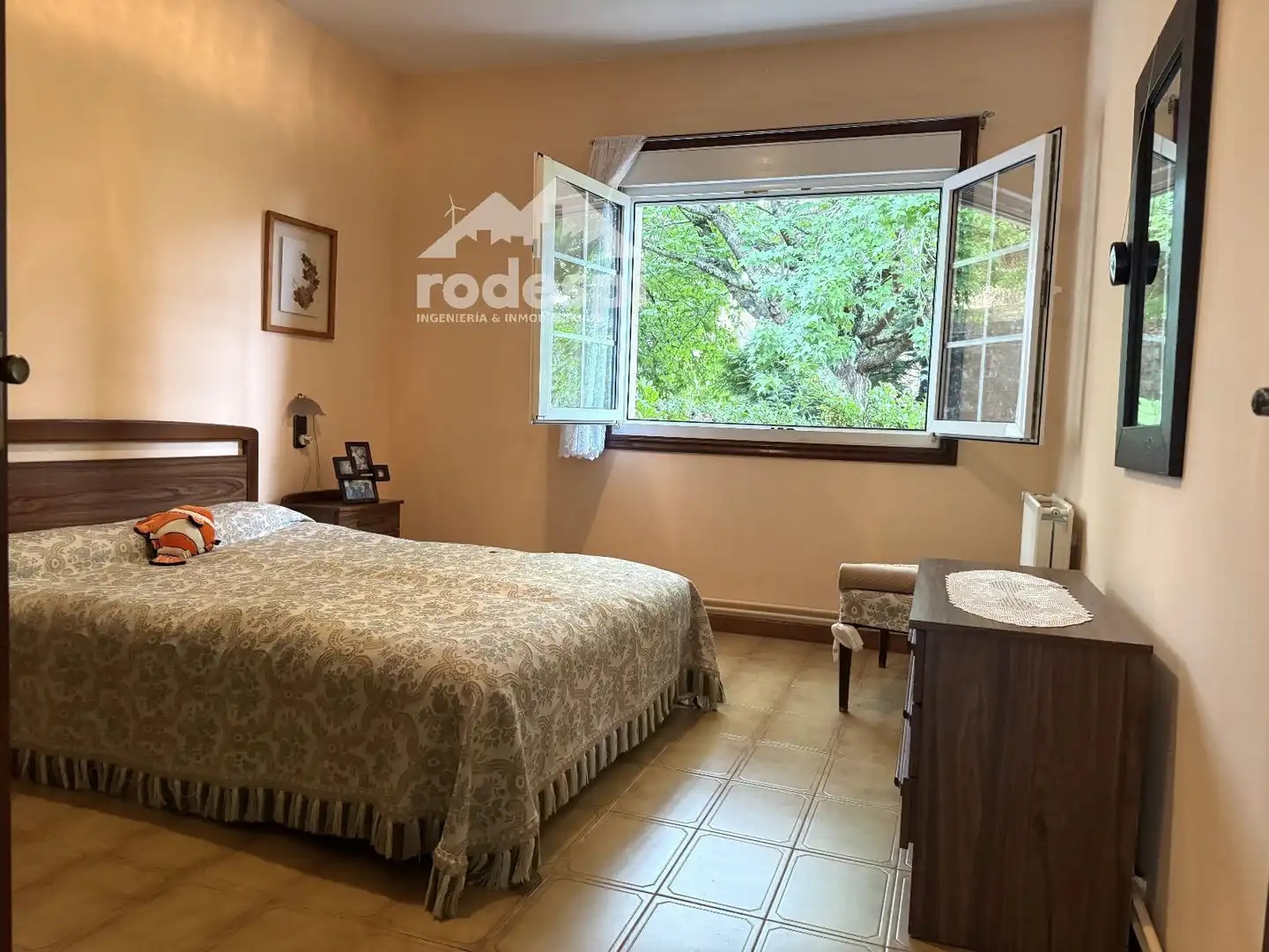 Schlafzimmer von Haus oder Chalet zum Verkauf in Sanxenxo mit Heizung, Abstellraum und Möbliert