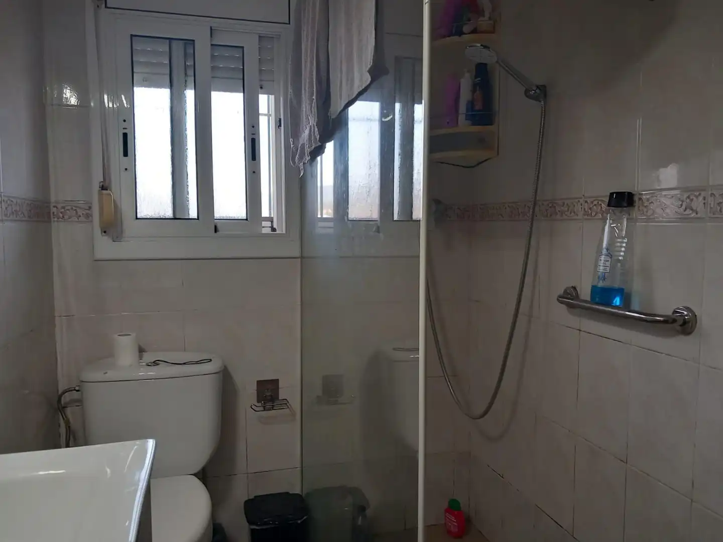 Bany de Casa o xalet en venda en Torrelles de Foix amb Traster