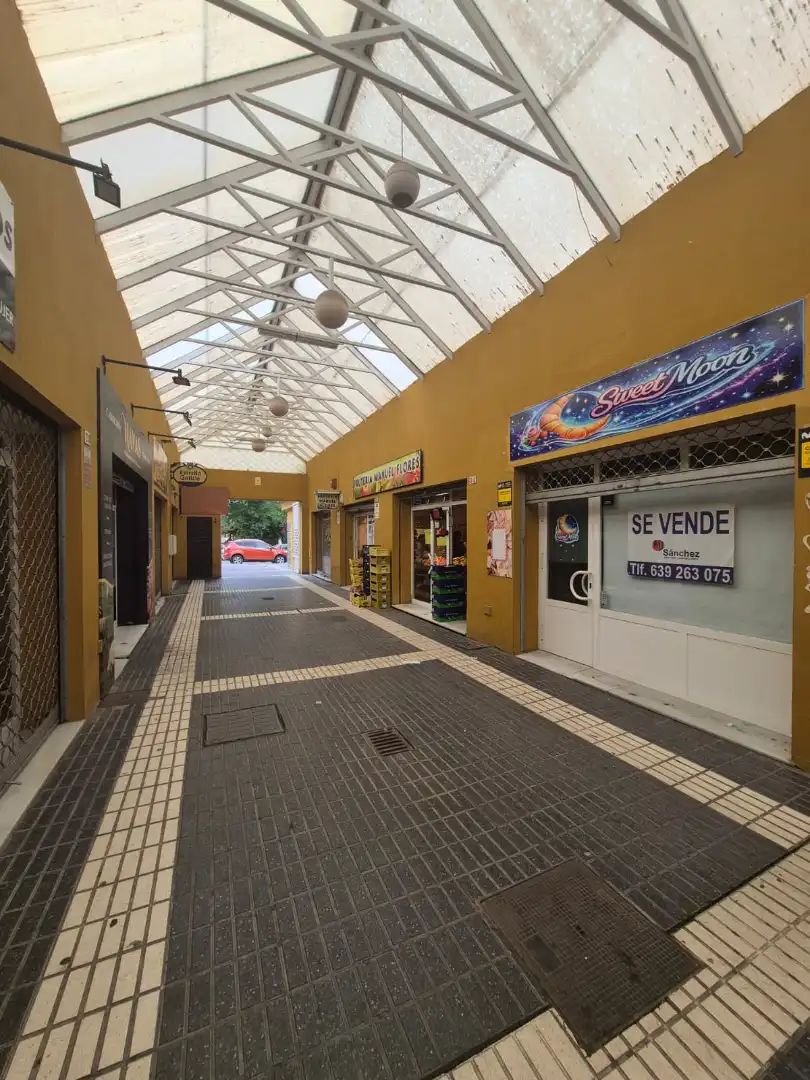 Local comercial en venta en La Banda - Campo de Fútbol