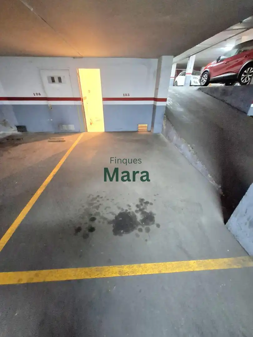 Individual en venta en Carrer Pau Claris, imagen 3