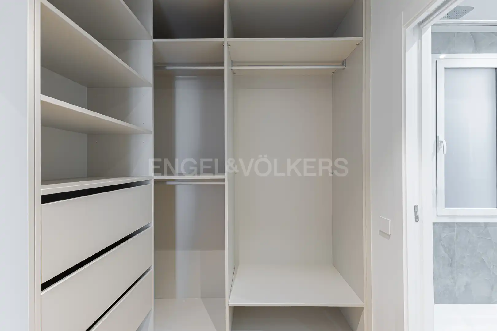 Bedroom of Flat for rent in Barcelona  with Air Conditioner, Heating and Parquet flooring