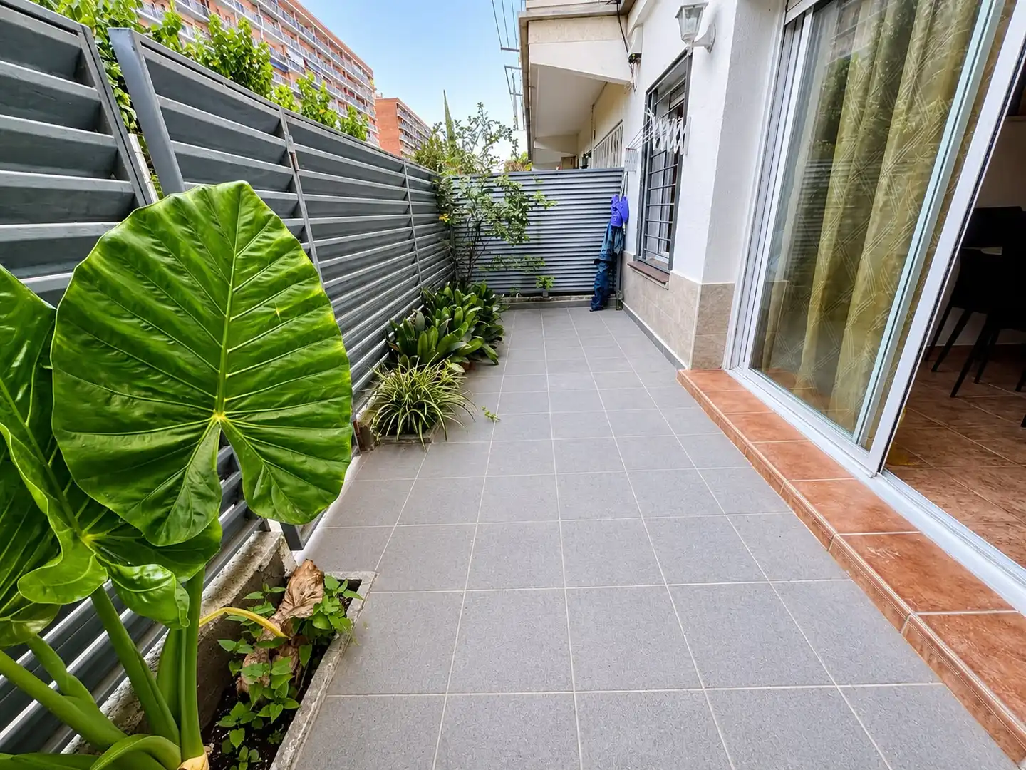 Terraza de Apartamento en venta en Santa Susanna con Terraza, Horno y Piscina comunitaria