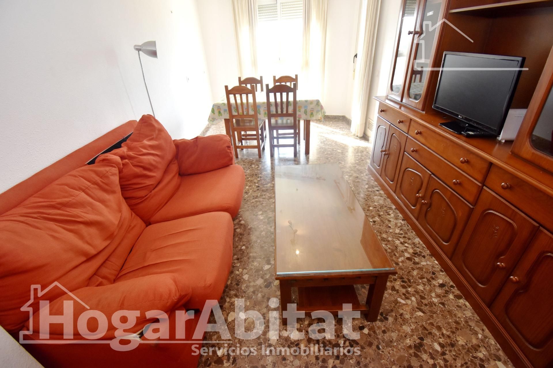 Living room of Flat for sale in Castellón de la Plana / Castelló de la Plana  with Air Conditioner, Storage room and Balcony