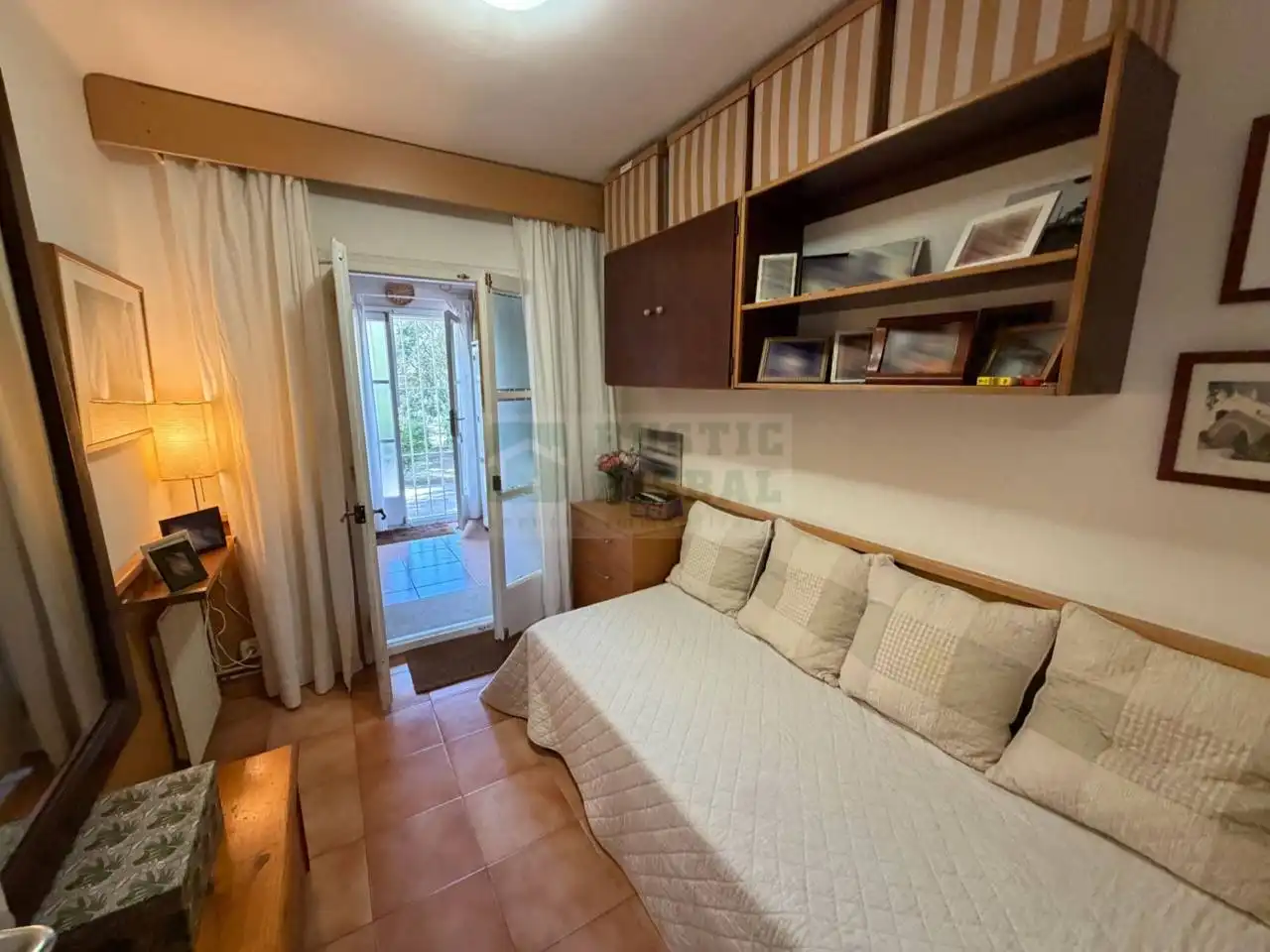 Casa amb jardí en venda a Calle Suïssa, imagen 25