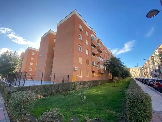 Vista exterior de Piso en venta en Getafe con Terraza