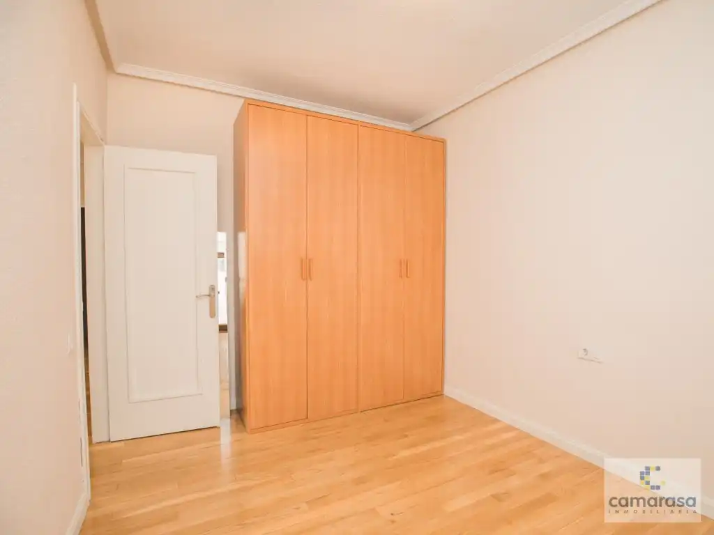 Flat with lift to rent in Plaza Claudio Sanchez Albornoz 4, imagen 26