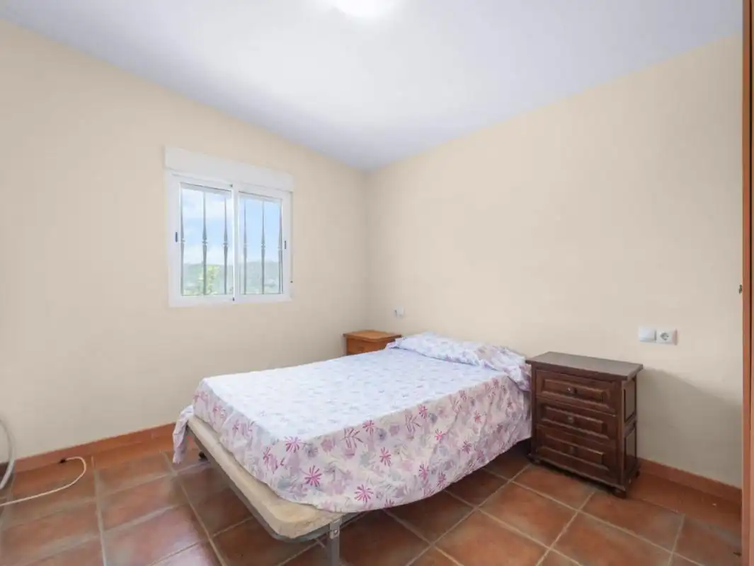 Dormitori de Casa o xalet en venda en Almogía amb Aire condicionat, Calefacció i Jardí privat