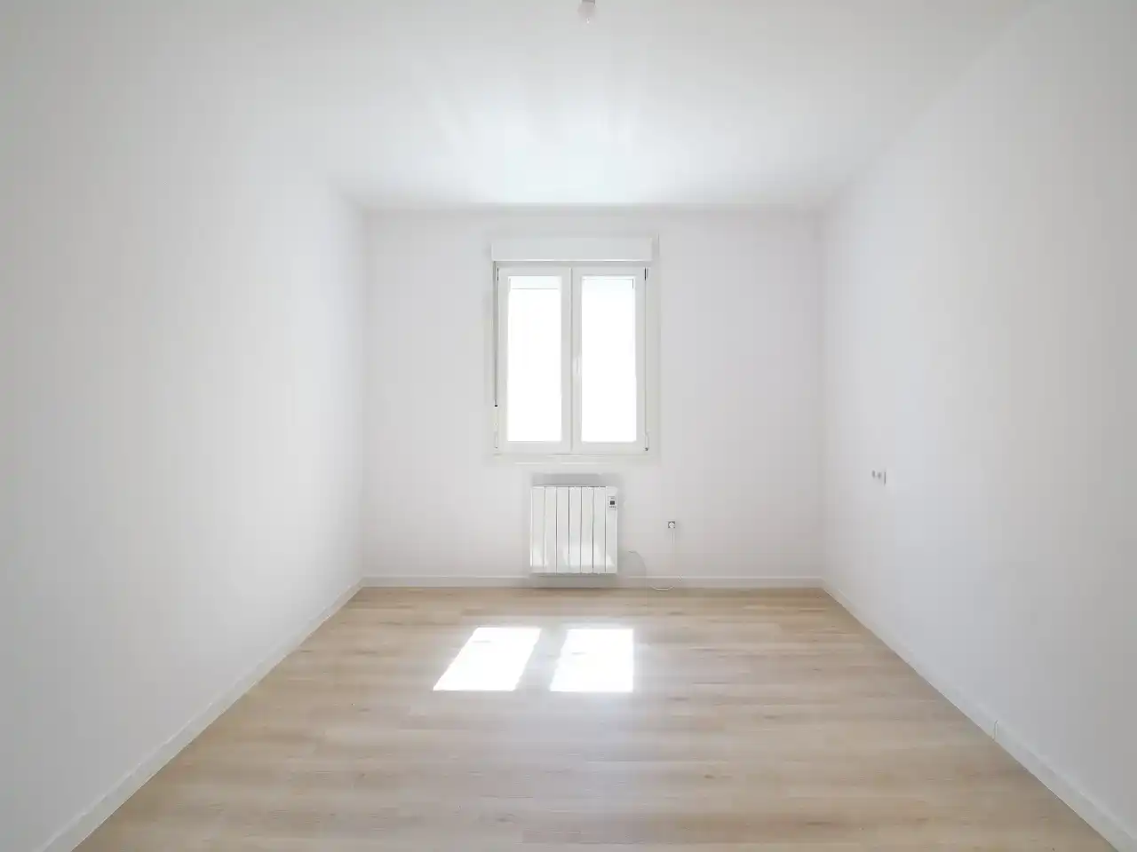 Habitación de Piso en venta en  Logroño