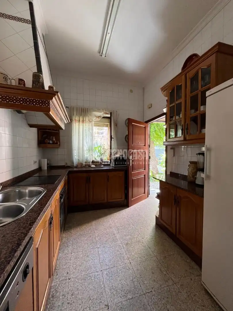 Cocina de Casa o chalet en venta en Mairena del Alcor con Aire acondicionado, Calefacción y Piscina comunitaria