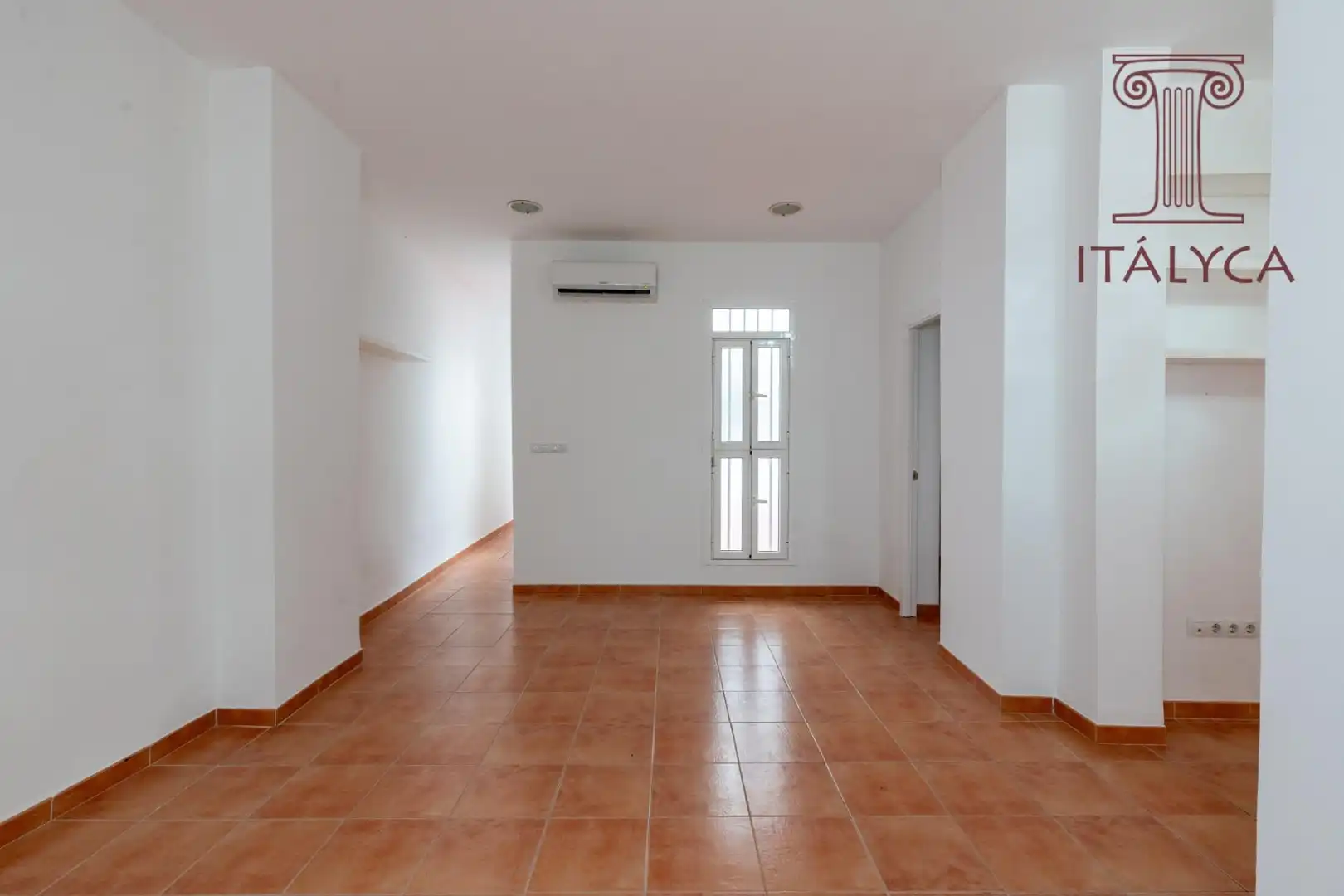 Wohnung zum Verkauf in Sevilla mit Klimaanlage und Heizung