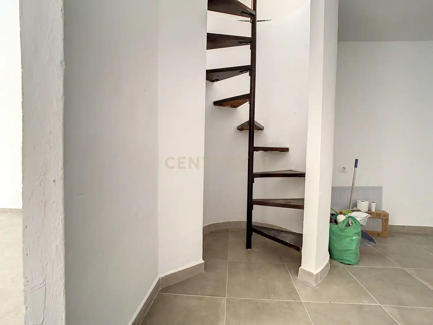 Local en venta en Antequera con Aire acondicionado