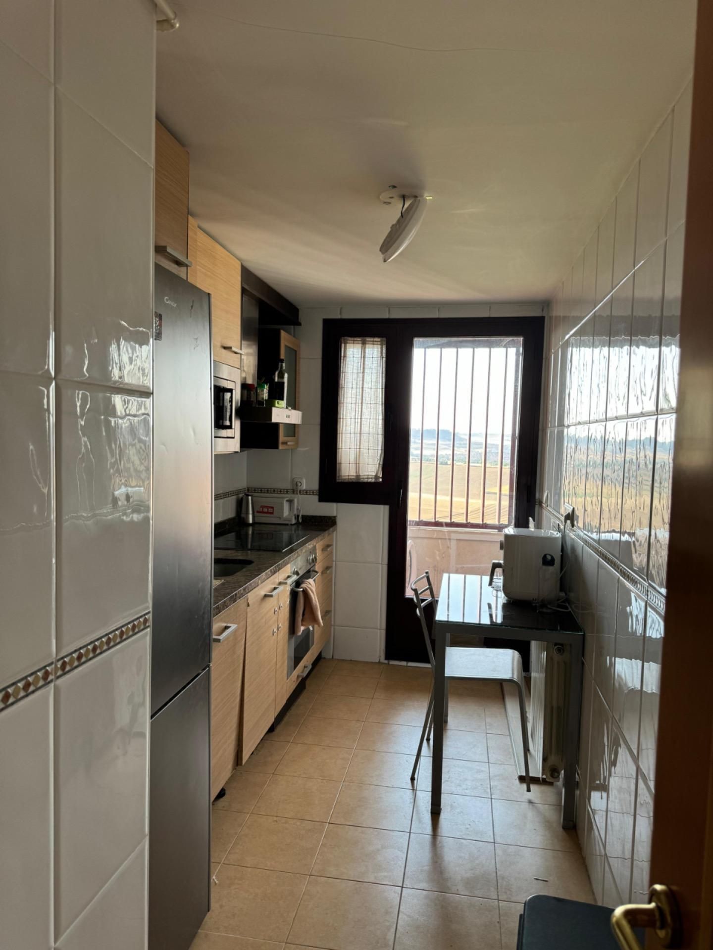 Cocina de Piso en venta en Valladolid Capital con Calefacción, Trastero y Piscina comunitaria