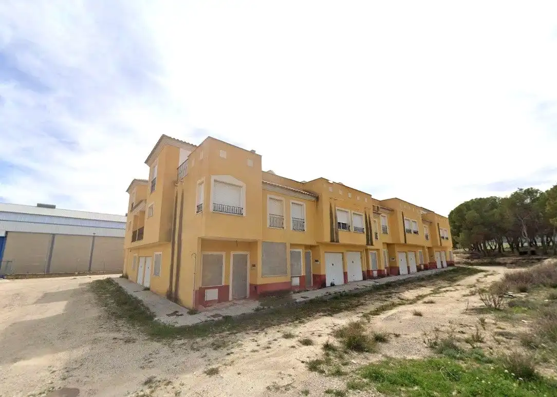 Casa a schiera in vendita a Calle (NAVA) SINGLA 8