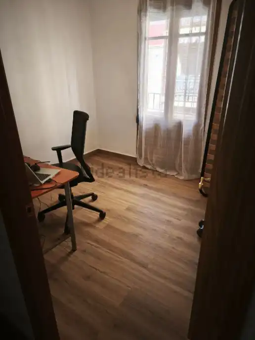 Habitación de Piso de alquiler en Godella con Amueblado, Horno y Lavadora