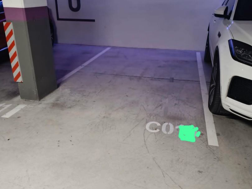 Aparcament de Garatge de lloguer en Badalona amb Alarma