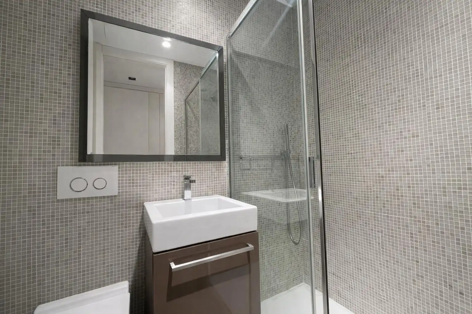 Baño de Piso en venta en Valencia con Aire acondicionado, Calefacción y Amueblado