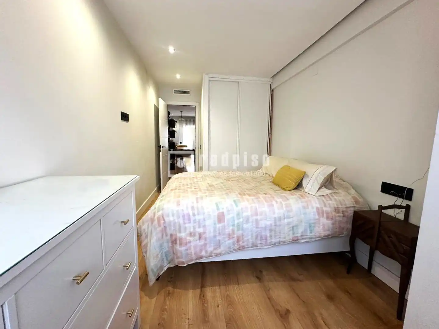 Bedroom of Flat for sale in Madrid  with Air Conditioner and Heating