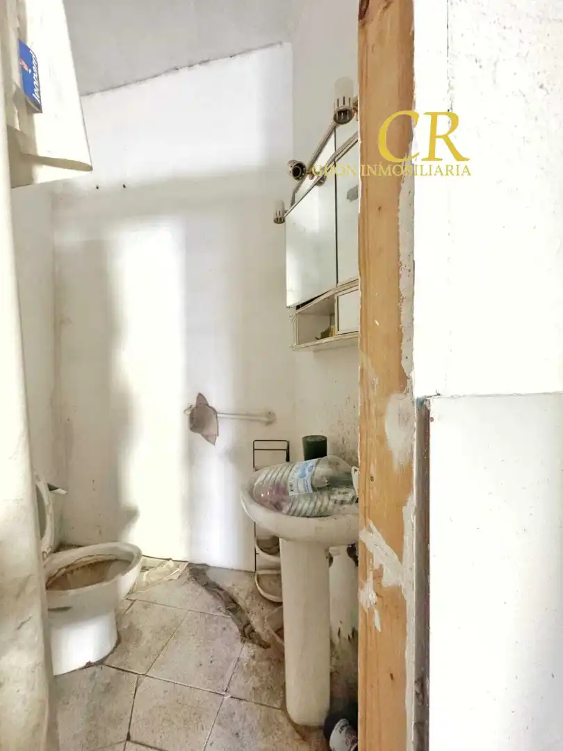 Badezimmer von Garage zum Verkauf in Gijón 