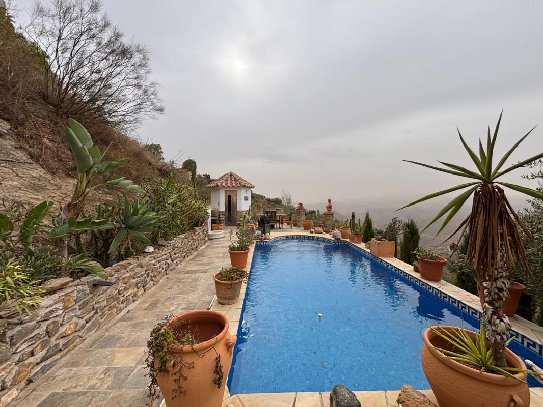 Country house zum Verkauf in Barranco, Almogía, polígono 10, Almogía