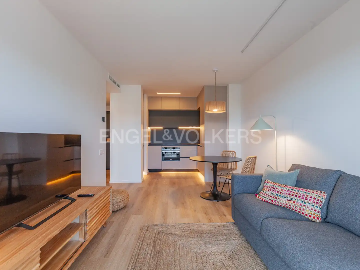 Sala de estar de Piso de alquiler en Esplugues de Llobregat con Aire acondicionado, Calefacción y Jardín privado