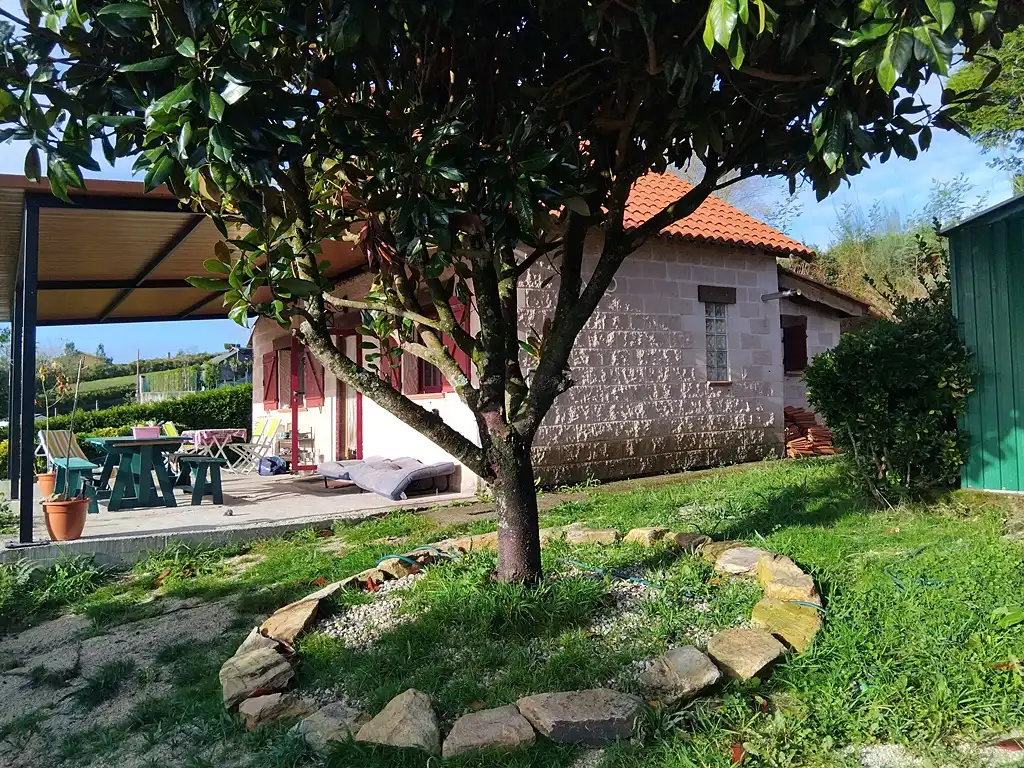 Vista exterior de Casa o chalet en venta en Carral, A Coruña