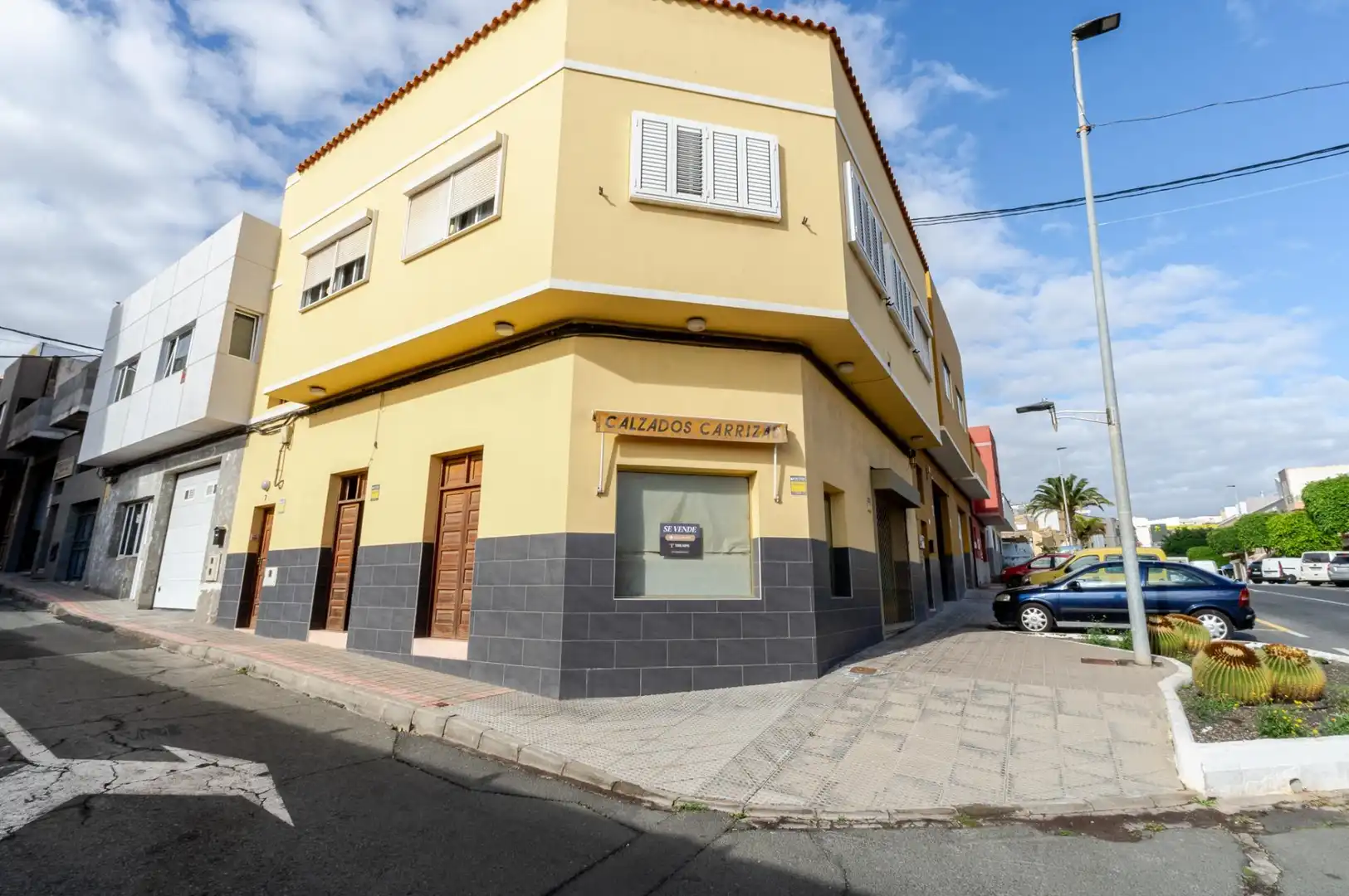 Vista exterior de Local en venta en Ingenio con Amueblado