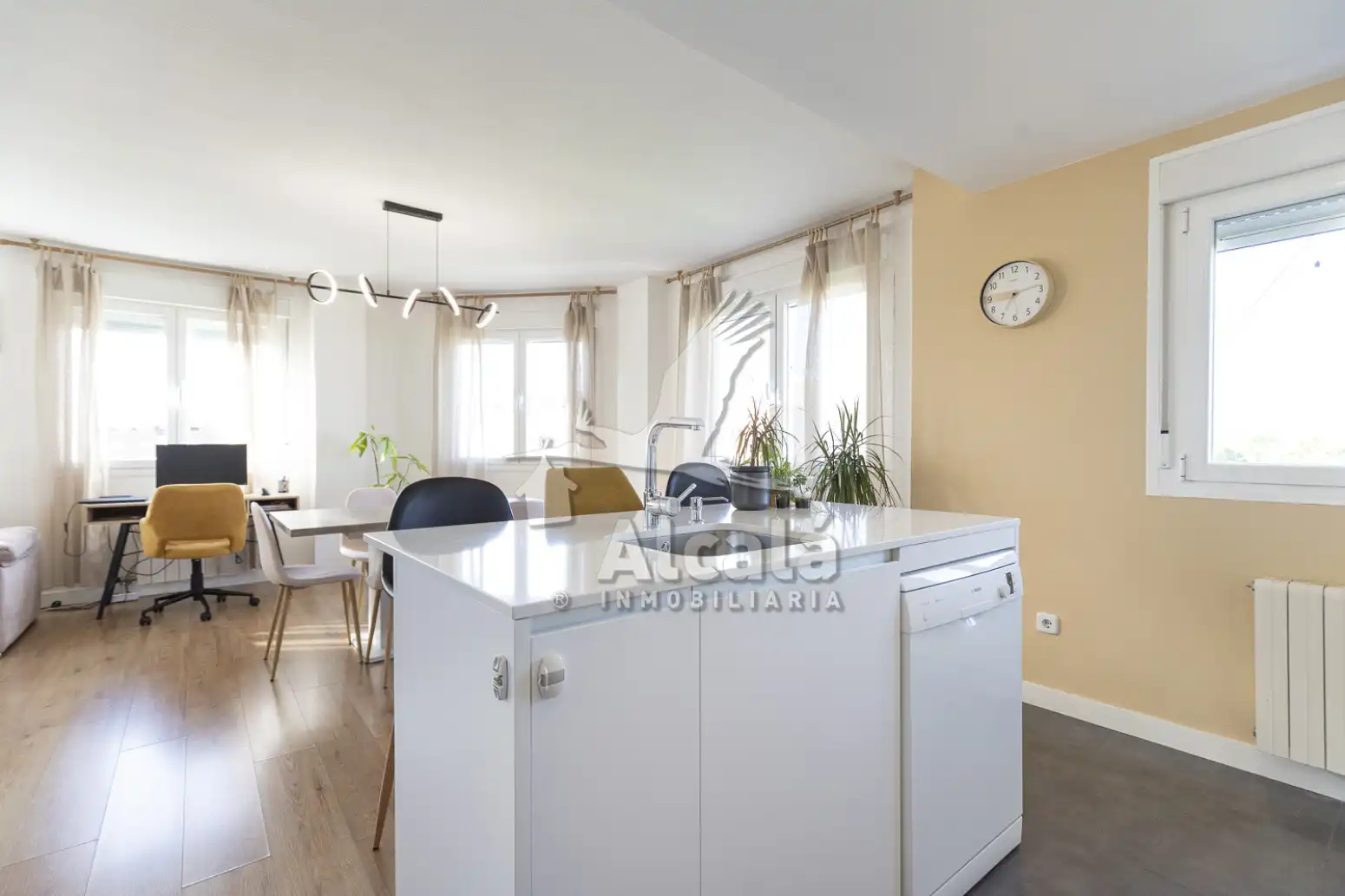 Cocina de Piso en venta en Alcalá de Henares con Aire acondicionado, Calefacción y Trastero