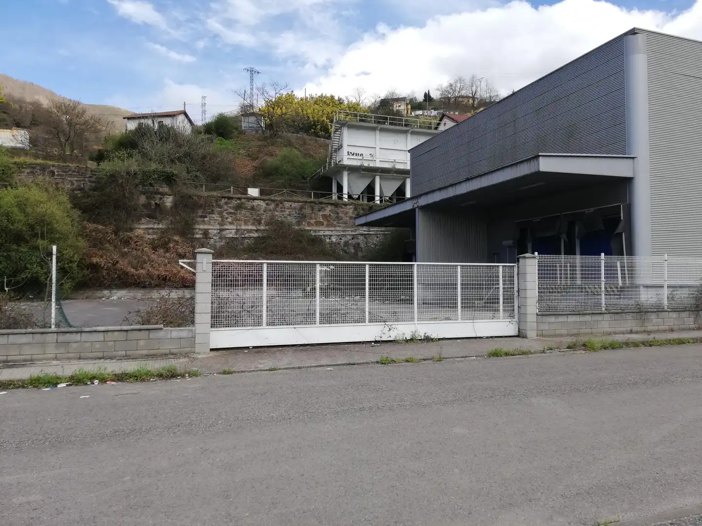 Nau industrial en venda a Cuadriella,La, 401, Zona Rural