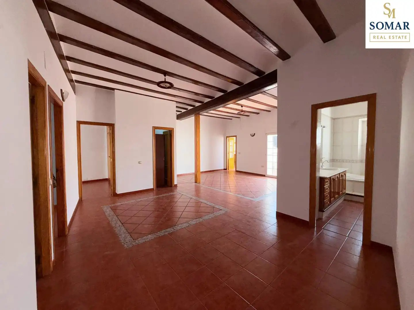 Casa rústica amb terrassa en venda a Camino ACEQUIA 18