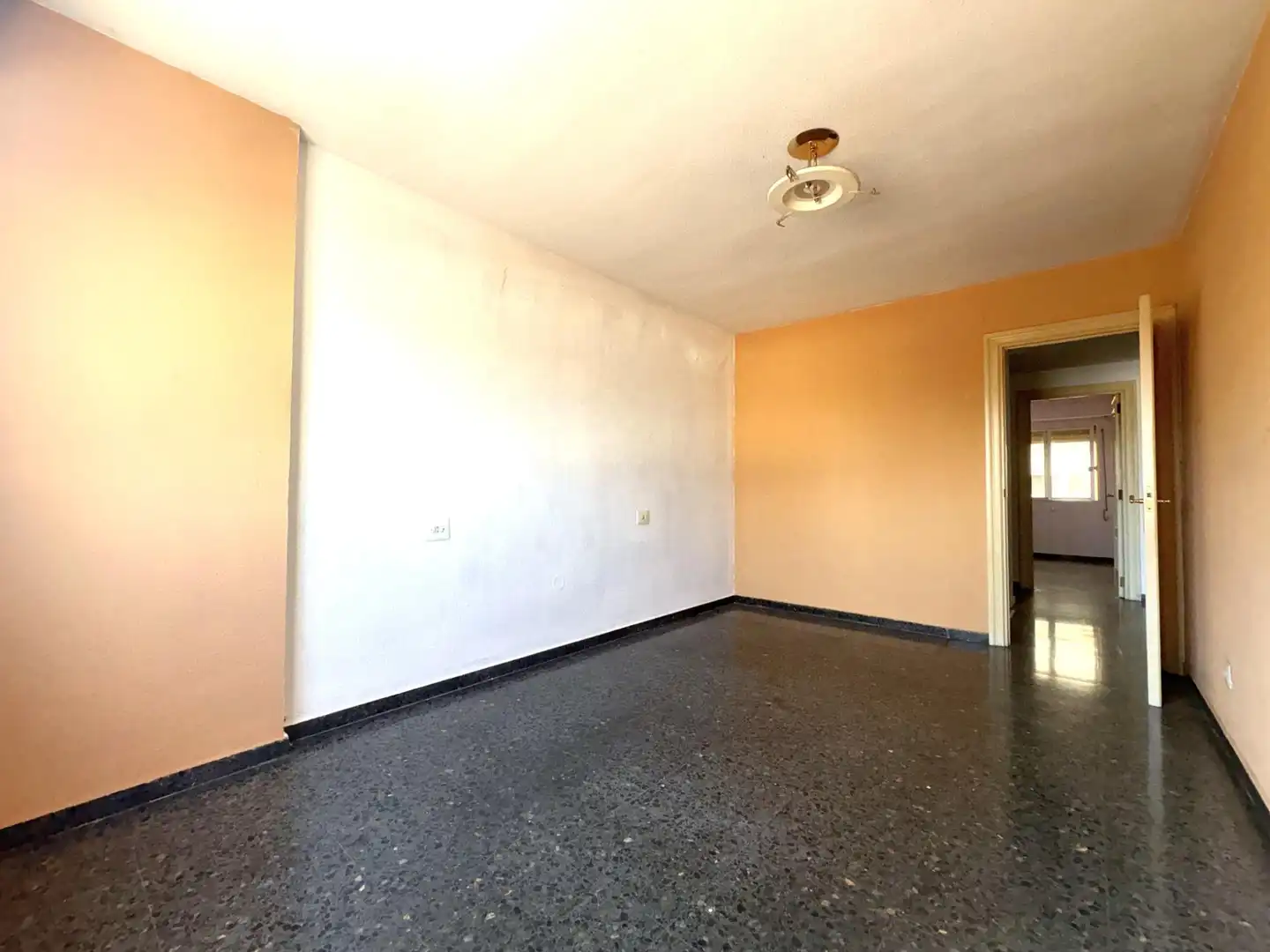 Schlafzimmer von Wohnung zum Verkauf in Godella mit Klimaanlage und Balkon