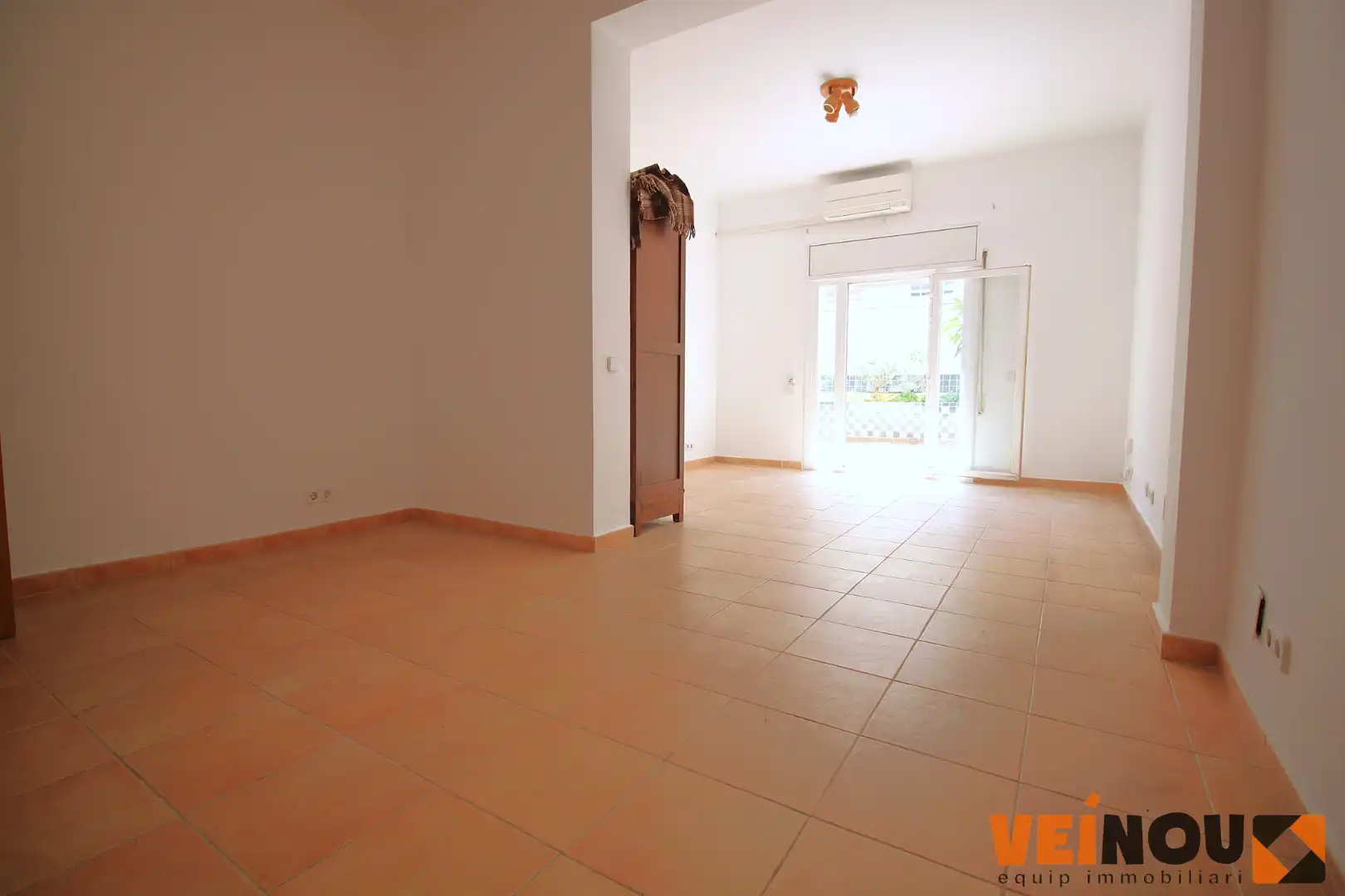 Sala de estar de Planta baja en venta en Barcelona con Aire acondicionado y Horno