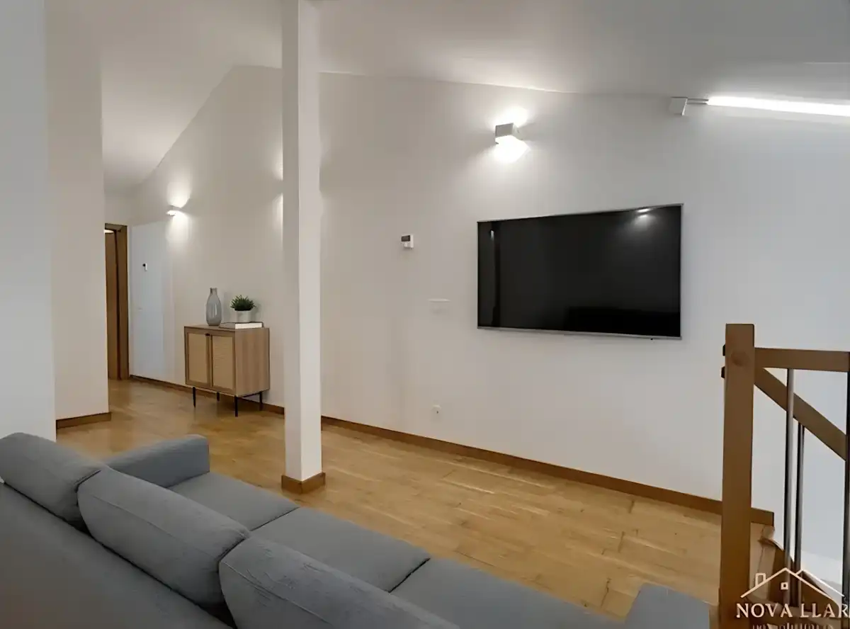 Sala de estar de Dúplex en venta en Ripoll con Calefacción, Parquet y Horno