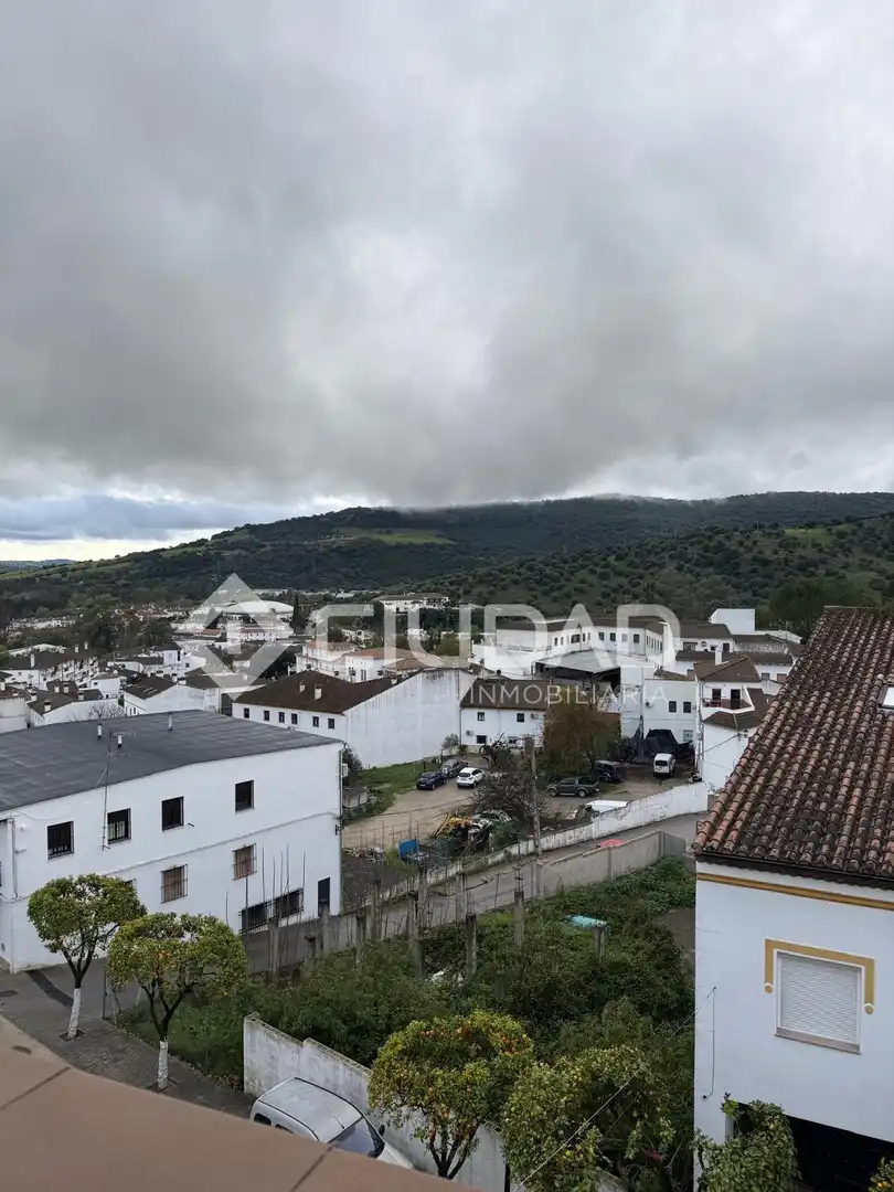 Vista exterior de Piso en venta en El Bosque con Aire acondicionado, Amueblado y Alarma