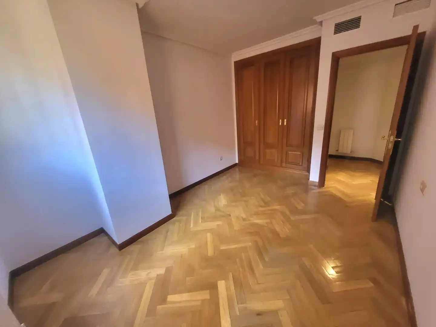 Wohnung zur Miete in Cáceres mit Klimaanlage, Heizung und Parkett