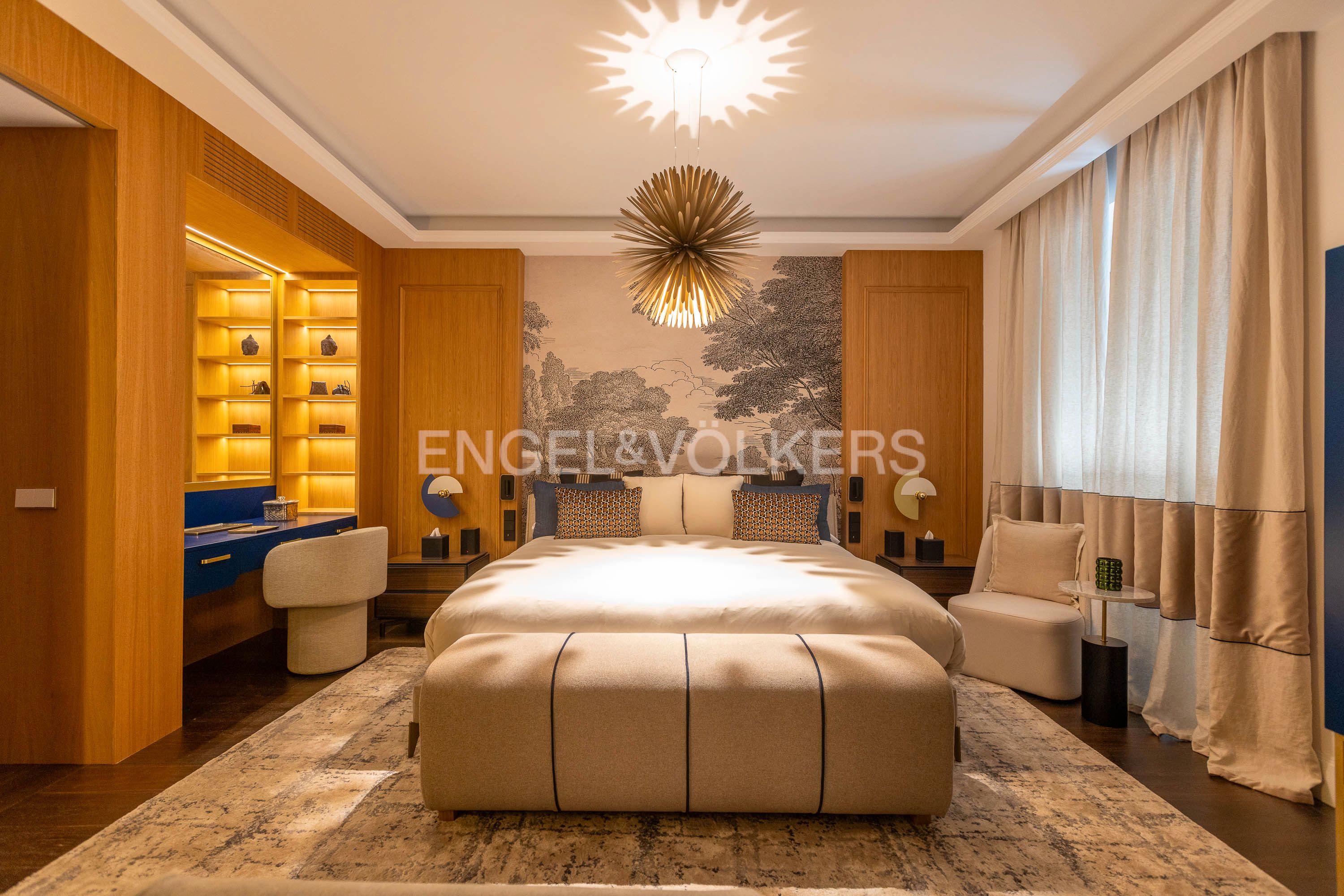 Bedroom of Apartment for sale in  Sevilla Capital  with Air Conditioner, Heating and Storage room