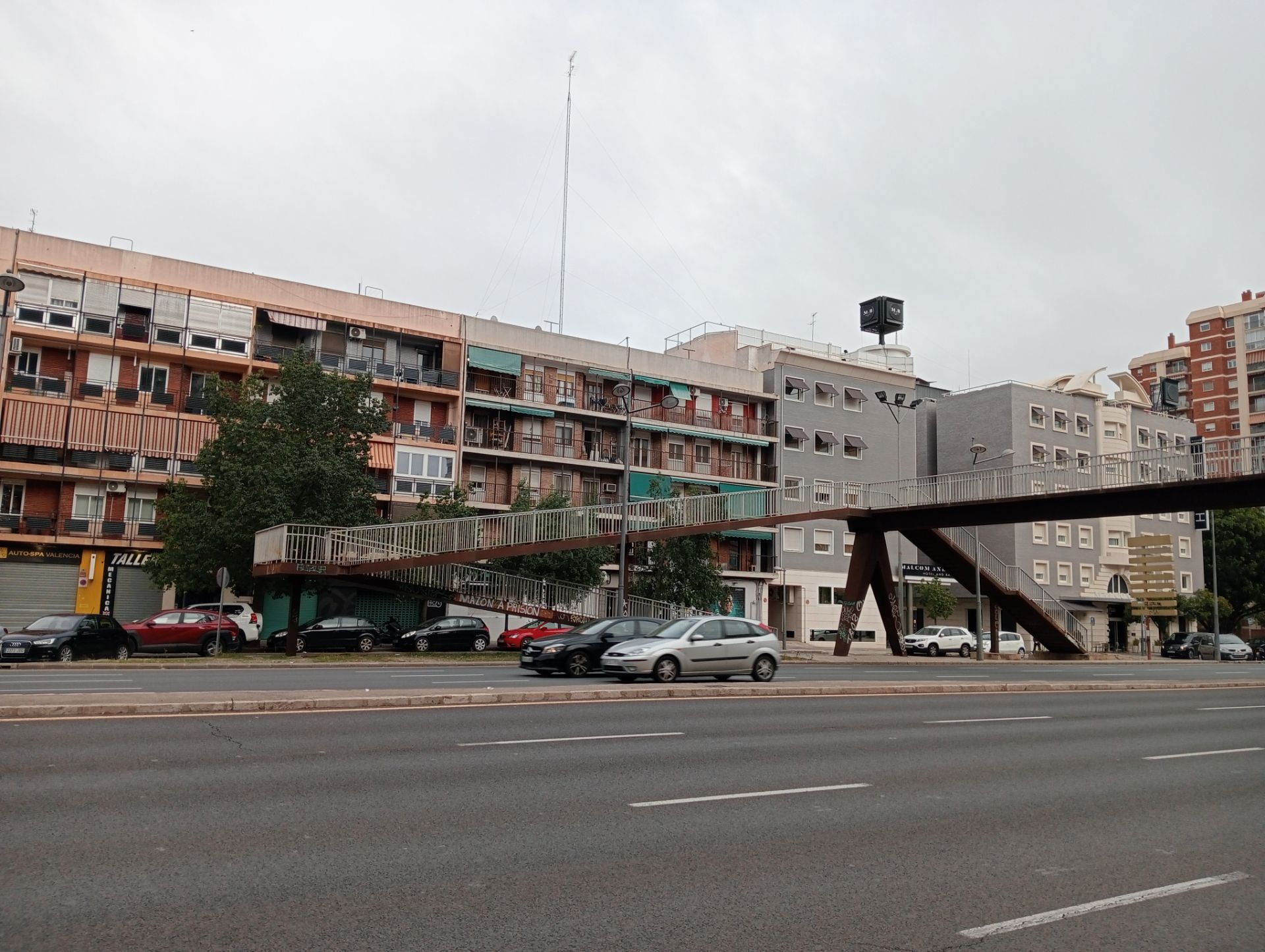 Vista exterior de Pis en venda en  Valencia Capital amb Aire condicionat, Calefacció i Moblat