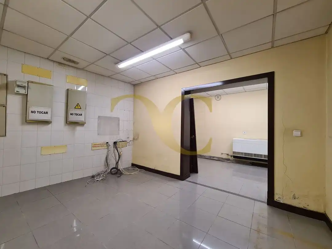 Commercial properties for rent in Gijón   with Air Conditioner