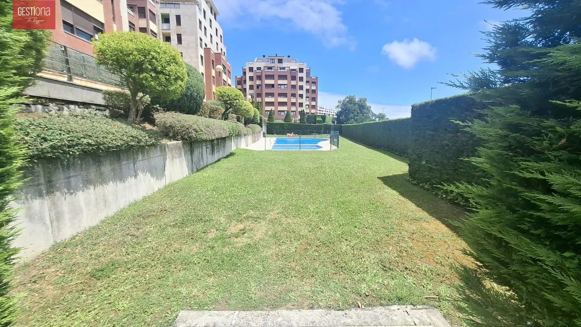 Piscina de Pis en venda en Santander amb Calefacció i Piscina comunitària