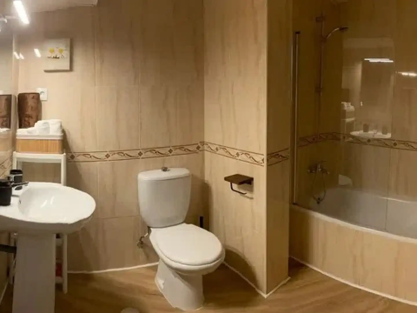Baño de Estudio de alquiler en Torremolinos con Aire acondicionado, Terraza y Amueblado