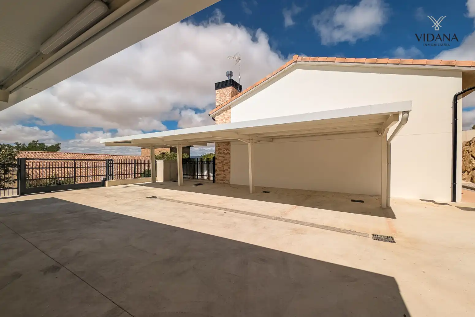 Terrassa de Casa o xalet en venda en Berriozar amb Calefacció, Jardí privat i Traster